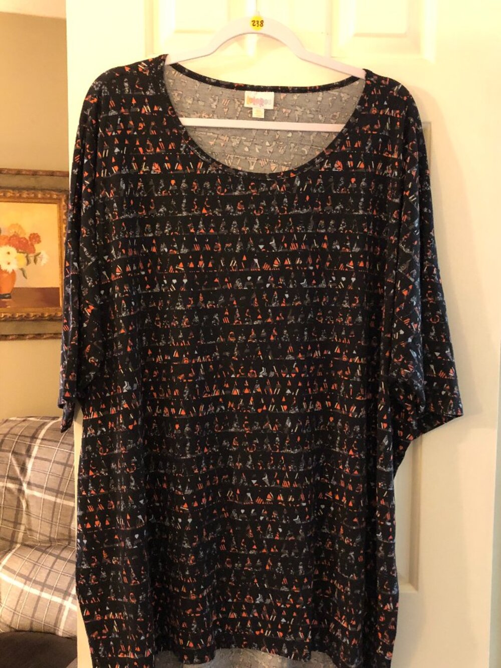 238 IRMA BLACK  TUNIC 3X LULAROE
